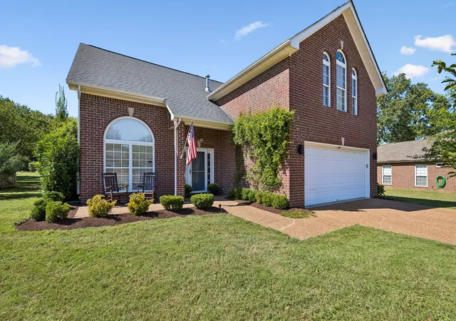 Photo 1 of Sale Pending at 610 Dunbrooke Ct, Franklin, TN 37064 | MLS# 3526707 | Listing updated on 2026-08-30