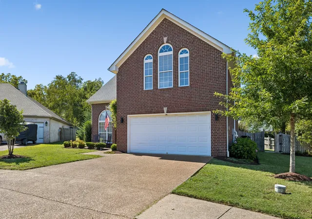 Photo 2 of Sale Pending at 610 Dunbrooke Ct, Franklin, TN 37064 | MLS# 3526707 | Listing updated on 2026-08-30