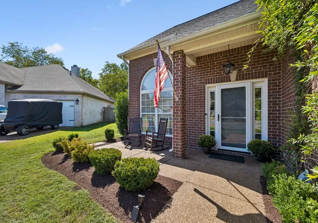 Photo 4 of Sale Pending at 610 Dunbrooke Ct, Franklin, TN 37064 | MLS# 3526707 | Listing updated on 2026-08-30