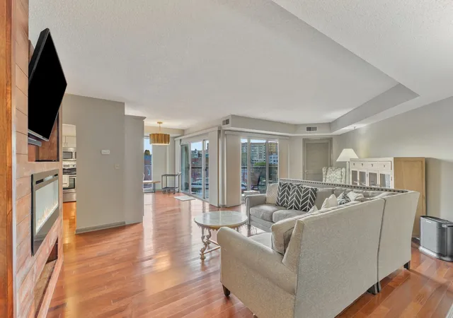 Photo 3 of Condo for sale at 900 19Th Ave S #708, Nashville, TN 37212 | MLS# 3526764 | Listing updated on 2026-09-28