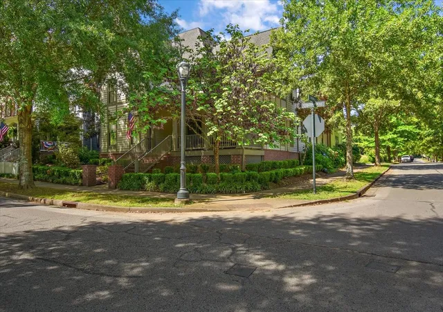 Photo 2 of Single family home for sale at 501 Cheltenham Ave, Franklin, TN 37064 | MLS# 3527583 | Listing updated on 2026-08-28