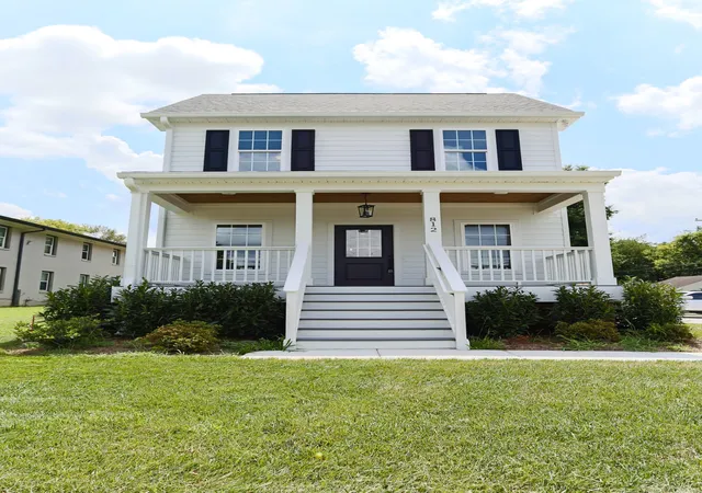 Photo 3 of Single family home for sale at 812 Greenland Dr, Murfreesboro, TN 37130 | MLS# 3526551 | Listing updated on 2026-08-28