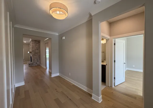 Photo 3 of Single family home for sale at 5605 Sinclair St, Murfreesboro, TN 37127 | MLS# 3526974 | Listing updated on 2026-09-24