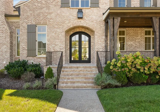Photo 4 of Single family home for sale at 9323 Joslin Ct, Brentwood, TN 37027 | MLS# 3529678 | Listing updated on 2026-09-13