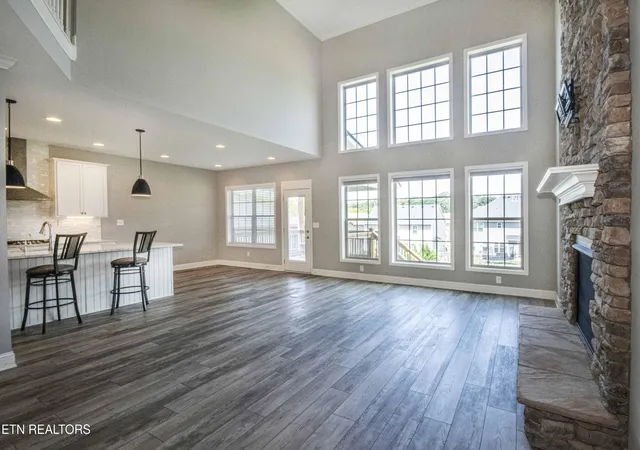 Photo 4 of Single family home for sale at 2237 Sea Horse Rd, Knoxville, TN 37932 | MLS# 3528454 | Listing updated on 2026-10-15
