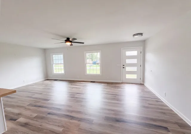 Photo 3 of Single family home for sale at 235 Sumner Ave, Gallatin, TN 37066 | MLS# 3526030 | Listing updated on 2026-08-29