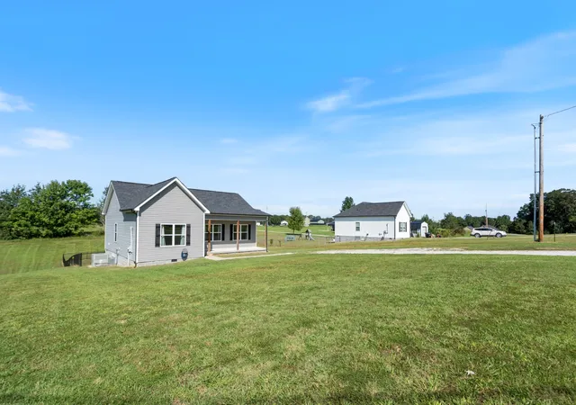 Photo 4 of Single family home for sale at 1274 Oak Grove Rd, Dickson, TN 37055 | MLS# 3526985 | Listing updated on 2026-08-26