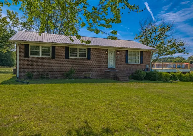 Photo 3 of Single family home for sale at 1319 Hills Chapel Rd, Manchester, TN 37355 | MLS# 3529455 | Listing updated on 2026-08-31