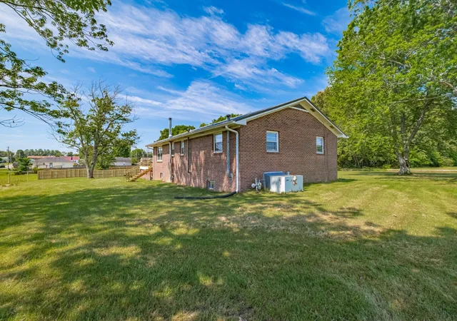 Photo 4 of Single family home for sale at 1319 Hills Chapel Rd, Manchester, TN 37355 | MLS# 3529455 | Listing updated on 2026-08-31