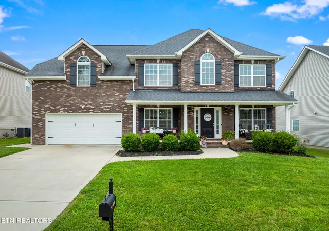 Photo 1 of Single family home for sale at 2627 Sweeping Rain Lane, Knoxville, TN 37931 | MLS# 3526313 | Listing updated on 2026-09-14
