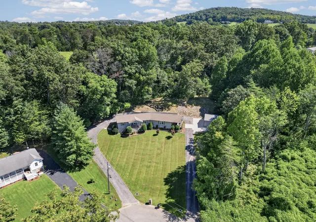 Photo 1 of Single family home for sale at 2600 Pine Valley Rd, Cookeville, TN 38506 | MLS# 3528301 | Listing updated on 2026-09-13