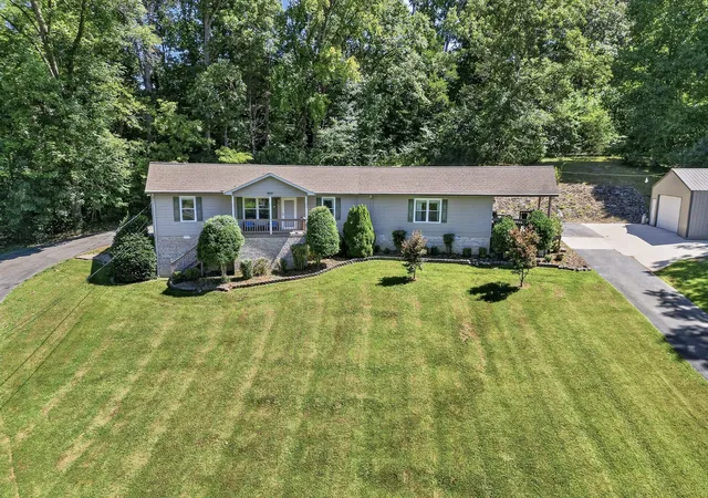 Photo 2 of Single family home for sale at 2600 Pine Valley Rd, Cookeville, TN 38506 | MLS# 3528301 | Listing updated on 2026-09-13