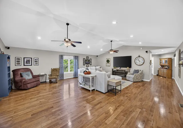 Photo 3 of Single family home for sale at 2600 Pine Valley Rd, Cookeville, TN 38506 | MLS# 3528301 | Listing updated on 2026-09-13
