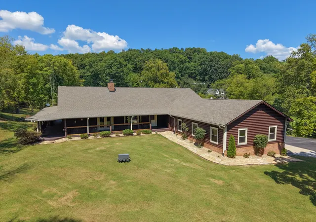 Photo 2 of Mansion for sale at 1615 Shell Rd, Goodlettsville, TN 37072 | MLS# 3531278 | Listing updated on 2026-10-02