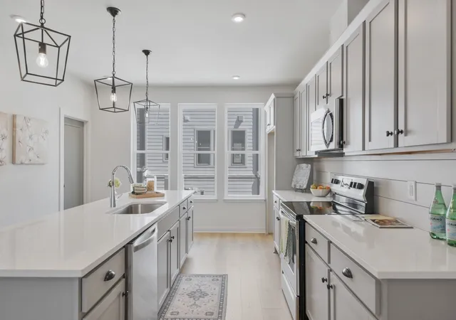 Photo 3 of Townhouse for sale at 253 Arrowhead Dr, Nashville, TN 37216 | MLS# 3526928 | Listing updated on 2026-10-05