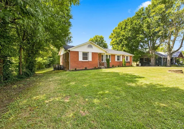2nd image of 113 Sunset Dr, Gallatin, TN 37066 | MLS# 3526445