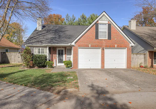 Photo 1 of Single family home for sale at 418 Newbary Ct, Franklin, TN 37069 | MLS# 3526339 | Listing updated on 2026-09-04