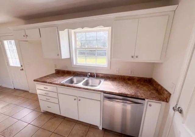 2nd image of 305 Shadow Dr, Shelbyville, TN 37160 | MLS# 3526354