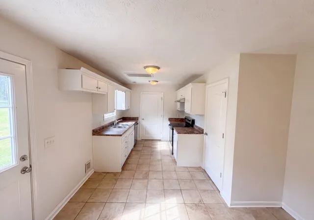 4th image of 305 Shadow Dr, Shelbyville, TN 37160 | MLS# 3526354