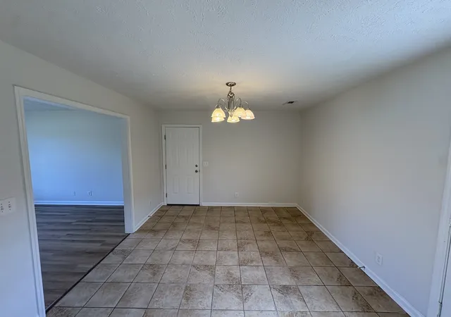 5th image of 305 Shadow Dr, Shelbyville, TN 37160 | MLS# 3526354