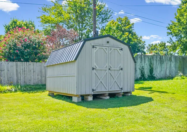Photo 32 of Single family home for sale at 204 Millbrooke Dr, Hopkinsville, KY 42240 | MLS# 3527144 | Listing updated on 2026-08-26
