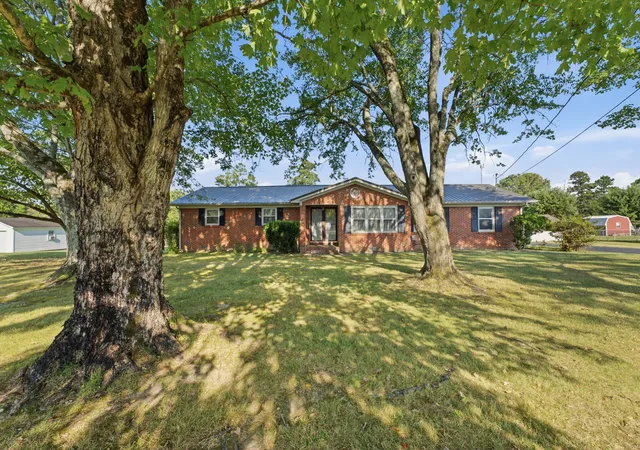 Photo 1 of Single family home for sale at 135 Blakemore Rd, Manchester, TN 37355 | MLS# 3531061 | Listing updated on 2026-09-20