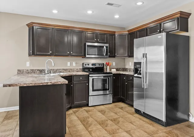 3rd image of 303 N Abbey Way, Hopkinsville, KY 42240 | MLS# 3526435