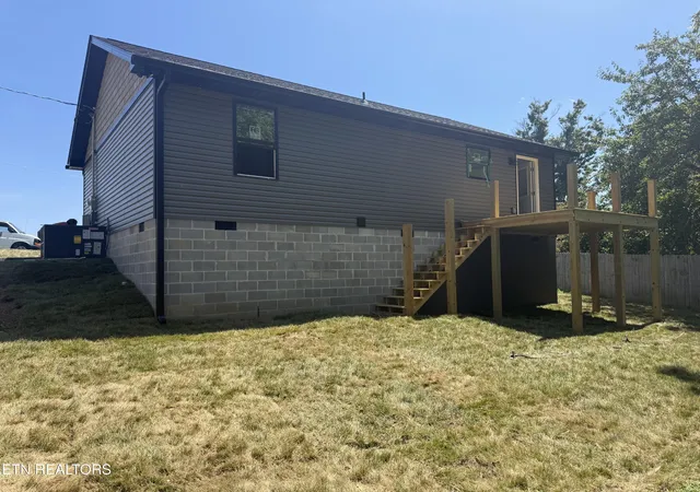 5th image of 207 Long Hollow Rd, Clinton, TN 37716 | MLS# 3526382
