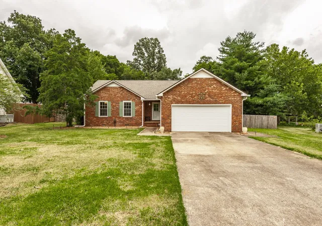Photo 2 of Sale Pending at 2514 Wellington Pl, Murfreesboro, TN 37128 | MLS# 3526404 | Listing updated on 2026-10-05