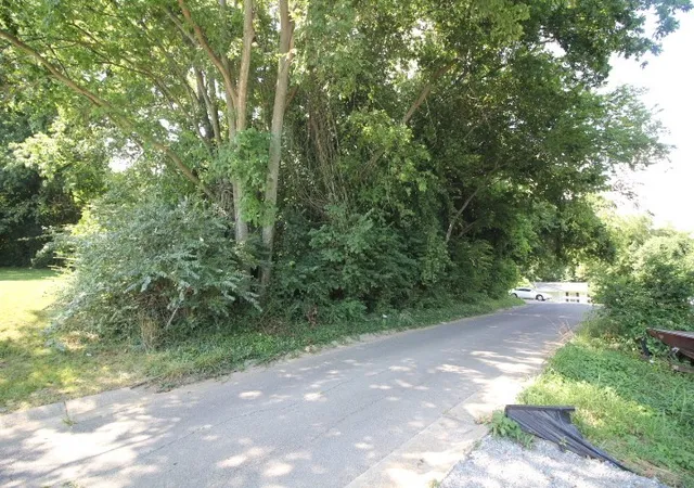 Photo 1 of Land for sale at 0 9th, Clarksville, TN 37040 | MLS# 3526420 | Listing updated on 2026-08-25