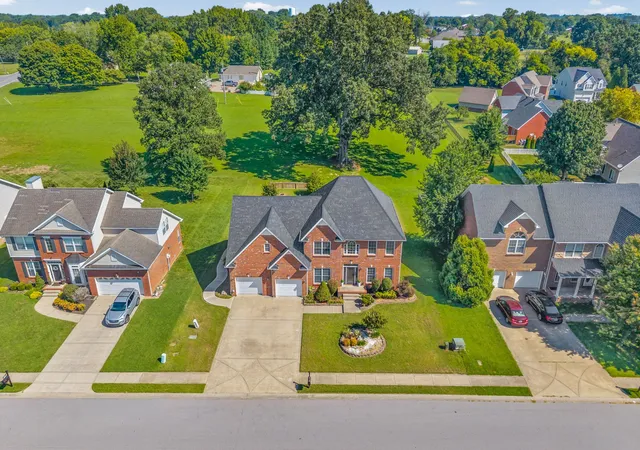 Photo 4 of Single family home for sale at 3407 Sango Xing, Clarksville, TN 37043 | MLS# 3528002 | Listing updated on 2026-09-21