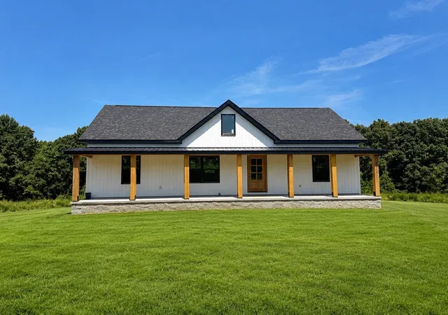 Photo 3 of Single family home for sale at 2700 Pinewood Road, Lyles, TN 37098 | MLS# 3526524 | Listing updated on 2026-09-16