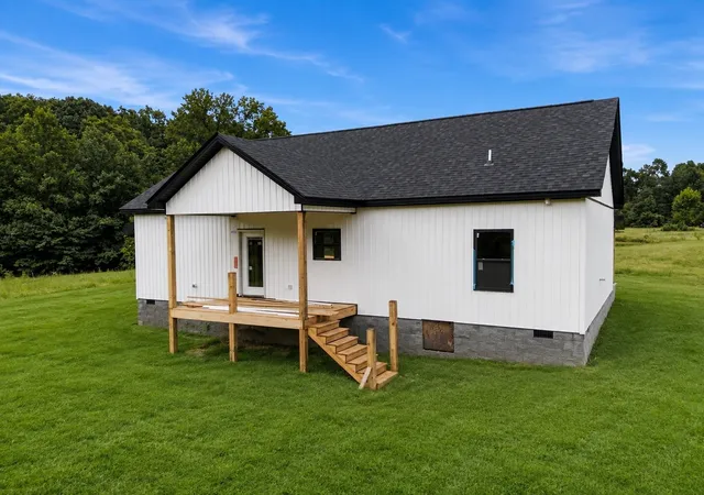 Photo 3 of Single family home for sale at 2700 Pinewood Road, Lyles, TN 37098 | MLS# 3526524 | Listing updated on 2026-09-29