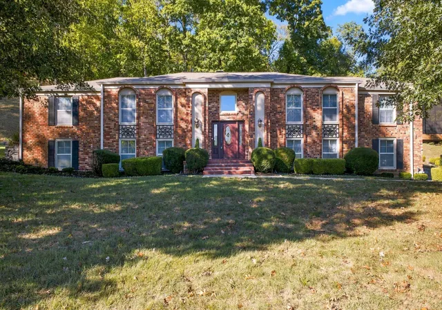 Single family home for sale at 5424 Forest Acres Dr, Nashville, TN 37220 | MLS# 3527821