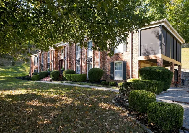 Photo 3 of Single family home for sale at 5424 Forest Acres Dr, Nashville, TN 37220 | MLS# 3527821 | Listing updated on 2026-10-19