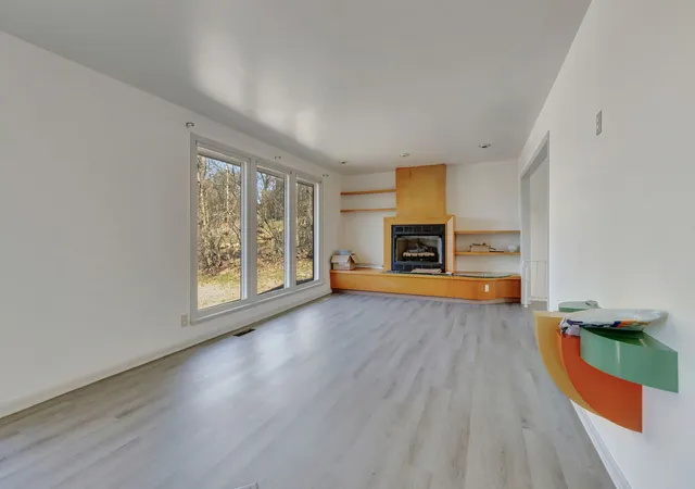 Photo 2 of Single family home for sale at 6469 Fleetwood Dr, Nashville, TN 37209 | MLS# 3594606 | Listing updated on 2026-10-29