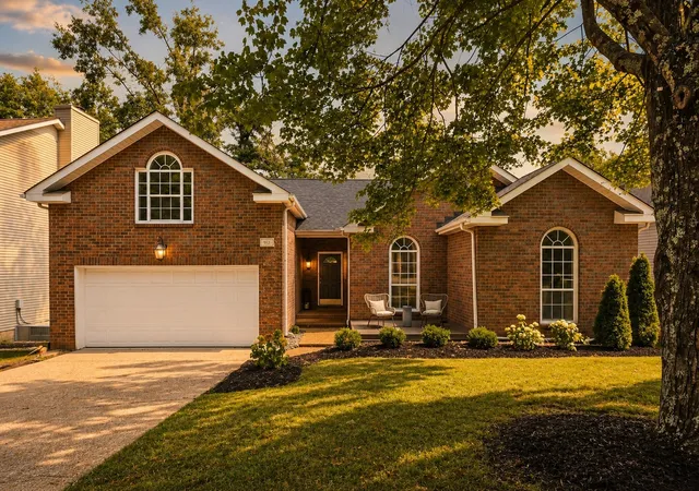 Photo 1 of Single family home for sale at 913 S Woodstone Ln, Nashville, TN 37211 | MLS# 3530690 | Listing updated on 2026-09-19