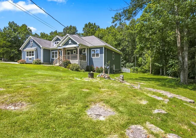 Photo 2 of Single family home for sale at 5474 Creek View Rd, Columbia, TN 38401 | MLS# 3526553 | Listing updated on 2026-09-12