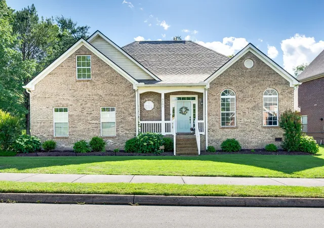 Photo 1 of Single family home for sale at 3197 Bush Dr, Franklin, TN 37064 | MLS# 3531100 | Listing updated on 2026-10-23