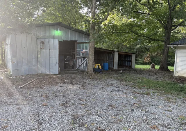 Photo 2 of Single family home for sale at 112 Borum Rd, Watertown, TN 37184 | MLS# 3527153 | Listing updated on 2026-09-25