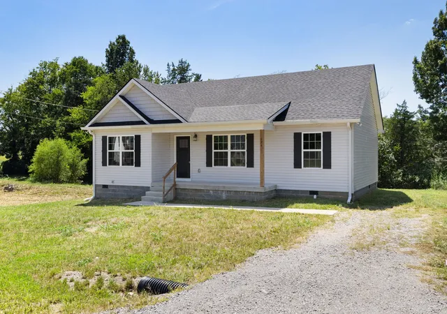 3rd image of 195 Southview Dr, Lewisburg, TN 37091 | MLS# 3526561