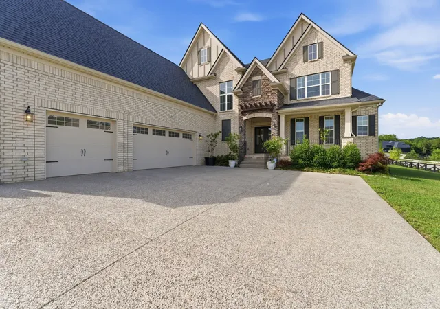 Photo 1 of Single family home for sale at 2186 Broadway St, Nolensville, TN 37135 | MLS# 3527346 | Listing updated on 2026-08-28