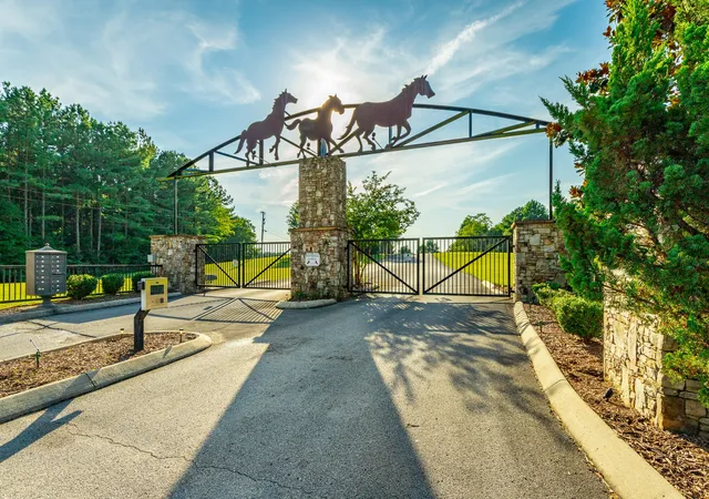 3rd image of 470 Preservation Dr, South Pittsburg, TN 37380 | MLS# 3526566