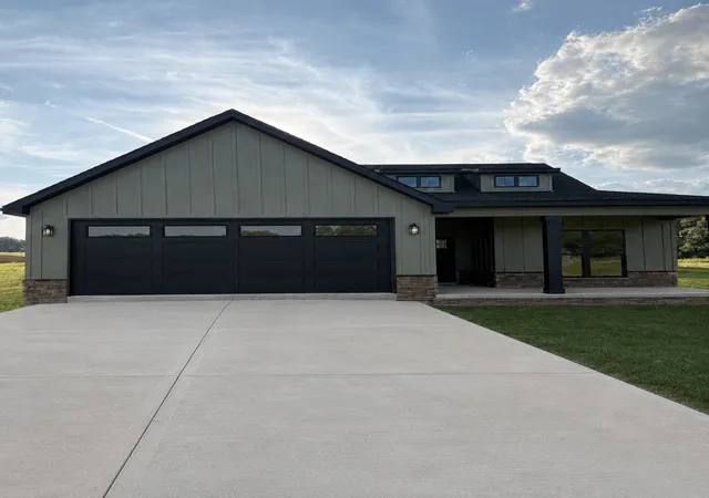 1st image of 105 Legacy Way, Smithville, TN 37166 | MLS# 3526664