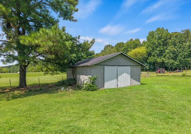 24th image of 975 Witcher Hollow Rd, Red Boiling Springs, TN 37150 | MLS# 3526629