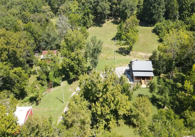 Photo 3 of Sale Pending at 648 Cummings Ln, Cottontown, TN 37048 | MLS# 3527253 | Listing updated on 2026-08-29