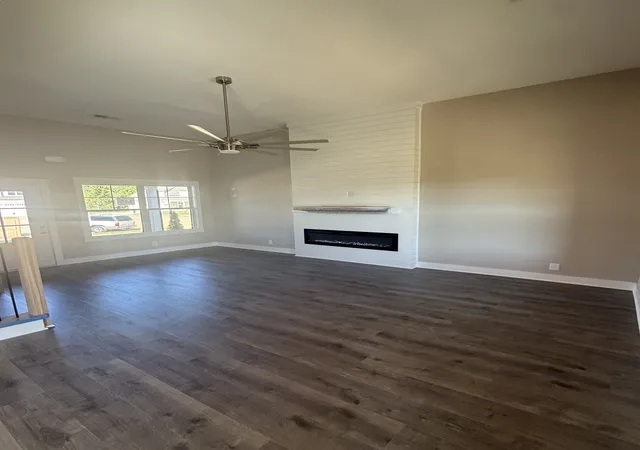 Photo 4 of Single family home for sale at 345 Hereford Farms, Clarksville, TN 37043 | MLS# 3526981 | Listing updated on 2026-10-10