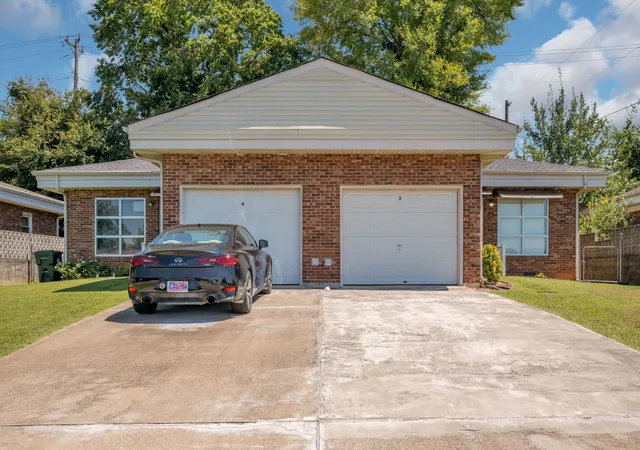 Photo 1 of Multi family home for sale at 108 Villa Cir, Dickson, TN 37055 | MLS# 3526940 | Listing updated on 2026-08-28