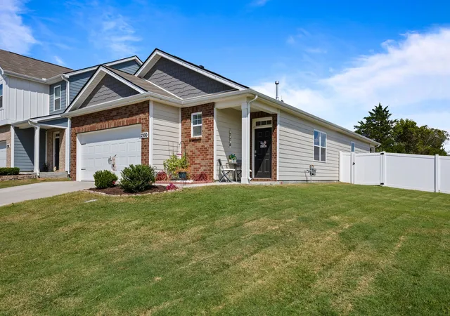 Photo 2 of Sale Pending at 2300 Tintern Rd, Lebanon, TN 37087 | MLS# 3526626 | Listing updated on 2026-09-22