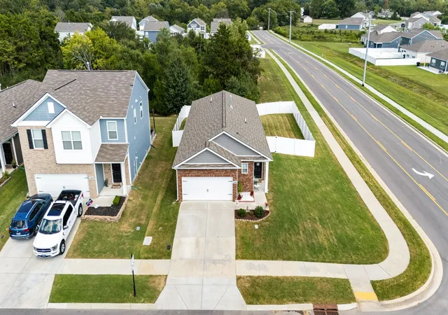 Photo 3 of Sale Pending at 2300 Tintern Rd, Lebanon, TN 37087 | MLS# 3526626 | Listing updated on 2026-09-22